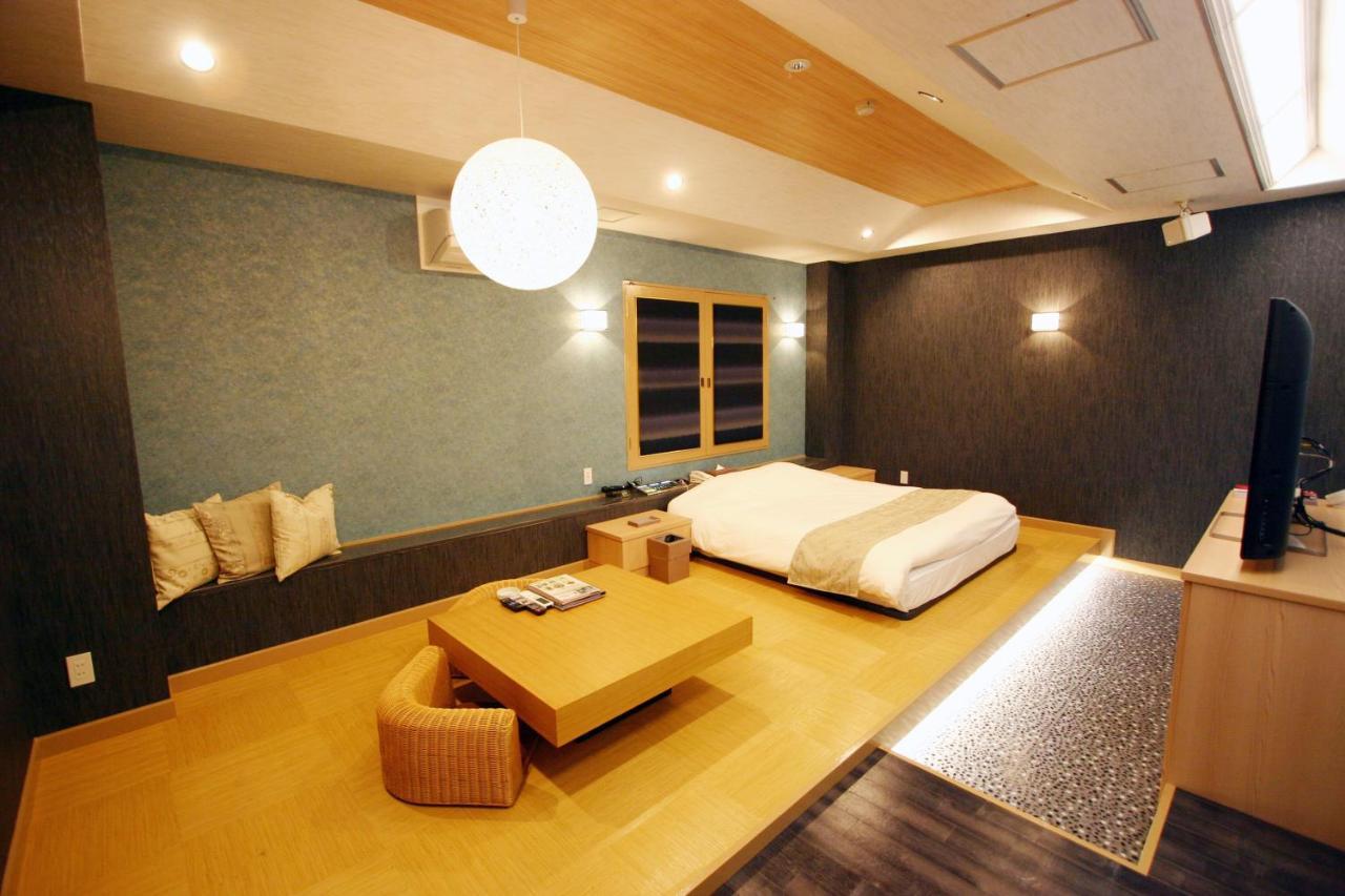 Lex Suwa (Adults Only) Hotel Bagian luar foto